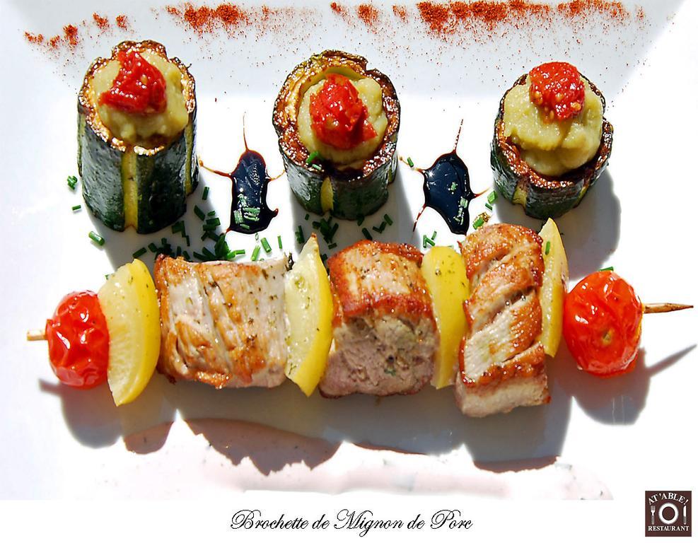Logis Hotel Restaurant La Boule D'Or شينون المظهر الخارجي الصورة