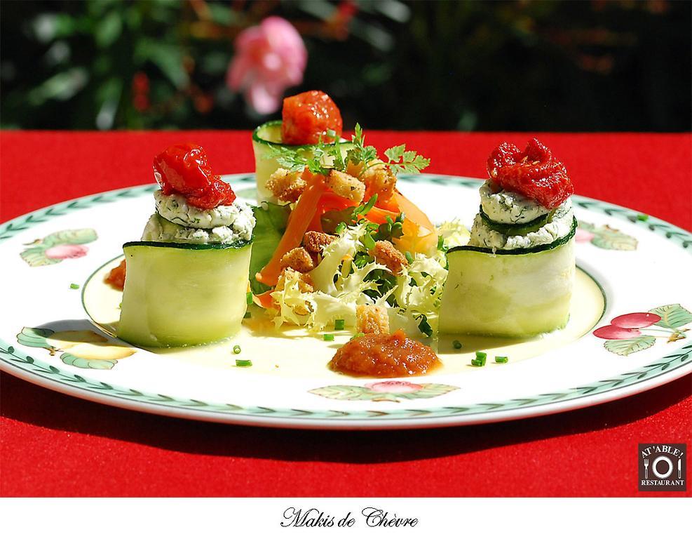 Logis Hotel Restaurant La Boule D'Or شينون المظهر الخارجي الصورة